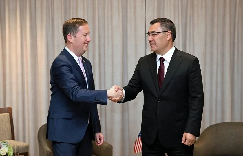 США направили спецпосланника: Серджио Гор прибудет в Бишкек