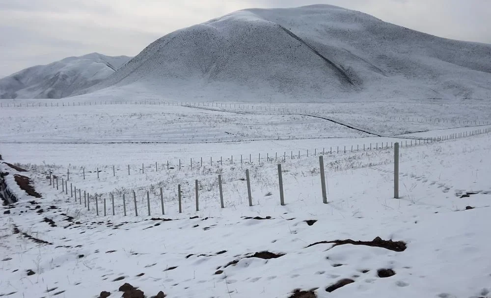 В Токтогульском районе устанавливают современную систему полива для садоводства