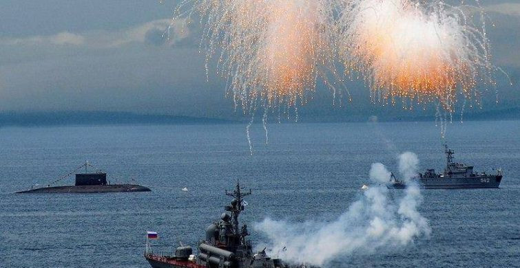 В День ВМФ 2022 года в Кронштадте организована обширная праздничная программа