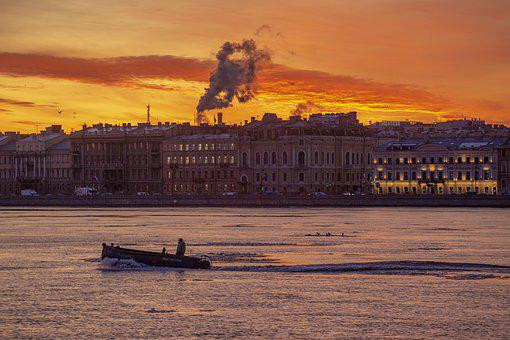 Беглова оставили в тени и не допустили к президенту