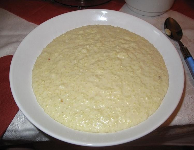 Манная каша и компот: Диетолог Строгая назвала 4 опасных для здоровья продукта