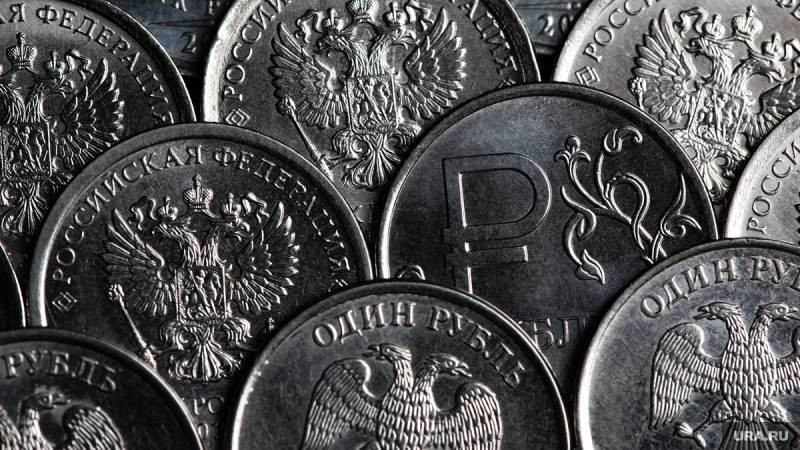 Финансист раскрыл переломный момент для рубля осенью 2022 года