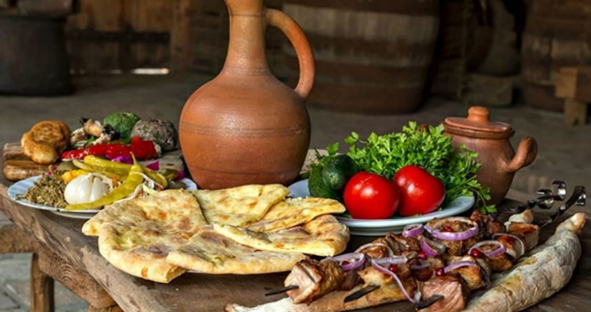 Скорая месть: Dedaena Bar в Грузии поплатился за свою неприкрытую русофобию