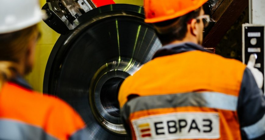 EVRAZ собирает заявки от потенциальных покупателей Североамериканского дивизиона