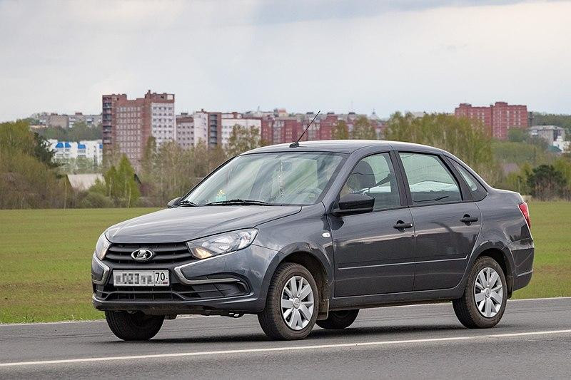 В каталоге цветовой гаммы Lada Granta появится новый цвет под названием "Булат"