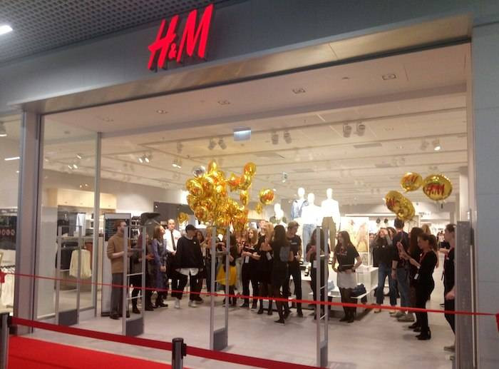 Популярный ритейлер одежды H&M предложил россиянам свою новую коллекцию