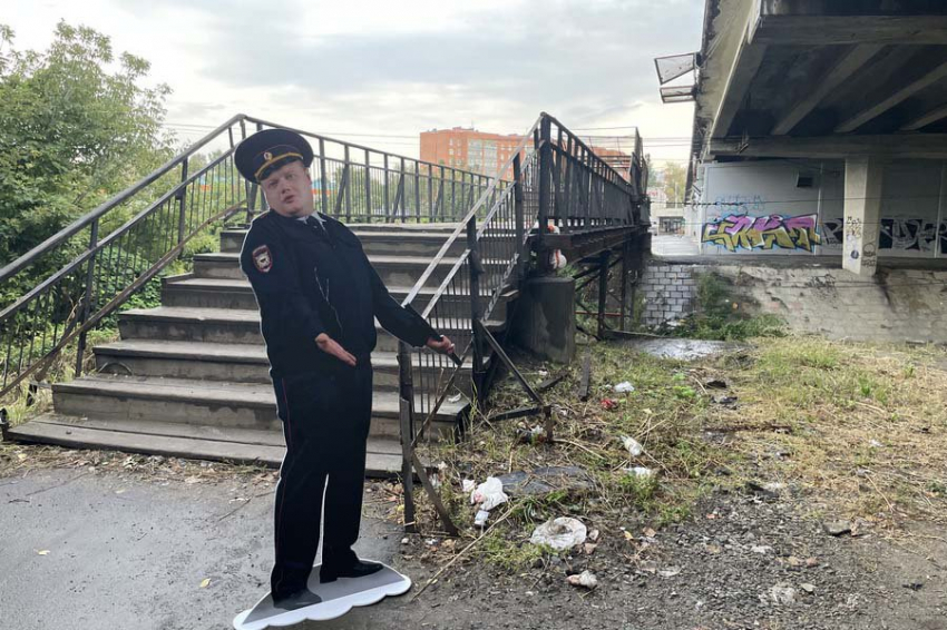 В Пензе персонаж популярного сериала появился на плоских макетах полицейского