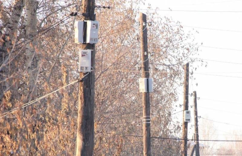 Россиян разъяснили, могут ли дачника обязать вынести электросчетчик на уличный столб в 2022 году