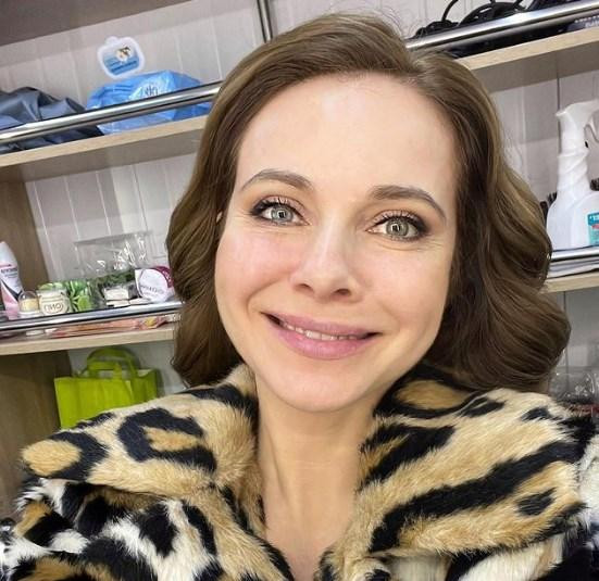 Поклонники Екатерины Гусевой приняли ее перекошенное лицо за последствия инсульта