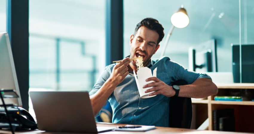 Кому в России положен обеденный перерыв на работе