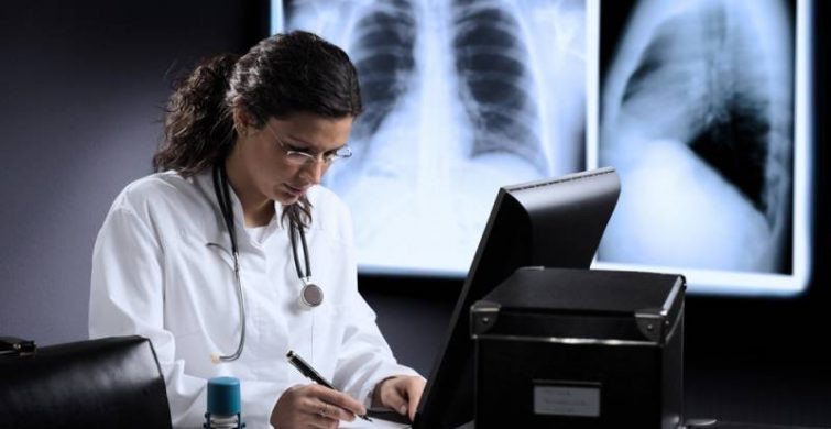 С Днем рентгенолога: как поздравить в картинках и на словах 8 ноября 2022 года