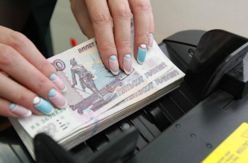 Будет ли выплата тринадцатой зарплаты в 2022 году