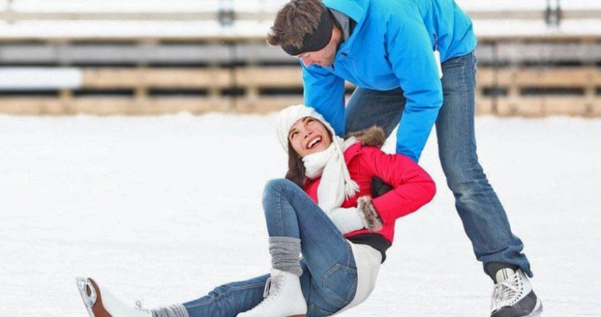 Как правильно падать на катке: советы от российского травматолога Дмитрия Ефремова